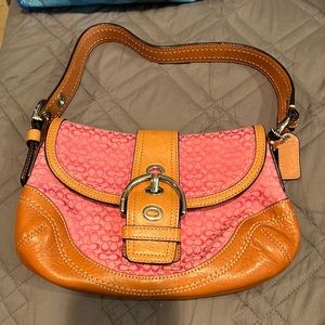 Small Coach shoulder purse